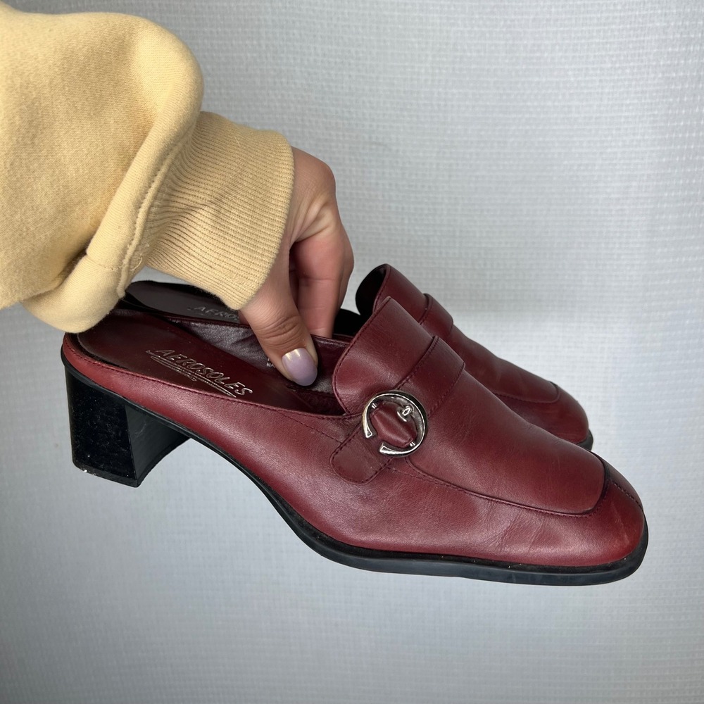 Aerosoles Womens Burgundy Leather Square Toe Buckle Block Heel Mules Size 8.5